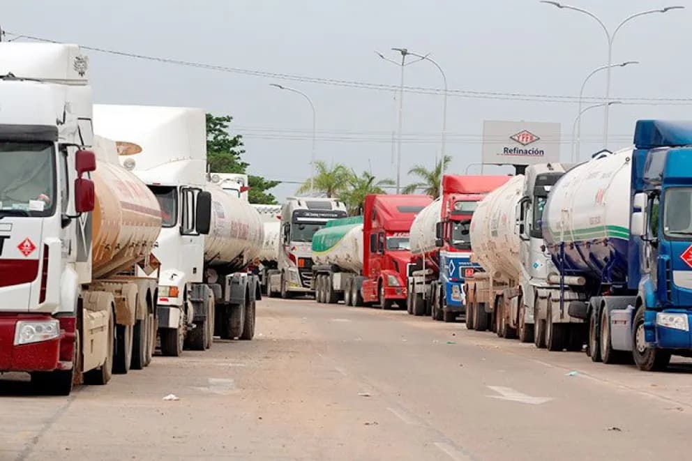 GOBIERNO ADMITE DEUDA DE MÁS DE $US 500 MILLONES POR COMPRA DE COMBUSTIBLES