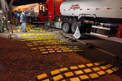 INCAUTAN 400 KILOS DE COCAÍNA EN CISTERNAS BOLIVIANAS