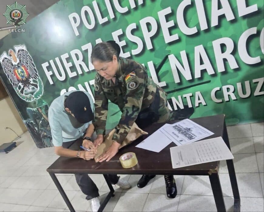PILOTO NIEGA SER DUEÑO DE LOS DÓLARES HALLADOS EN AVIONETA