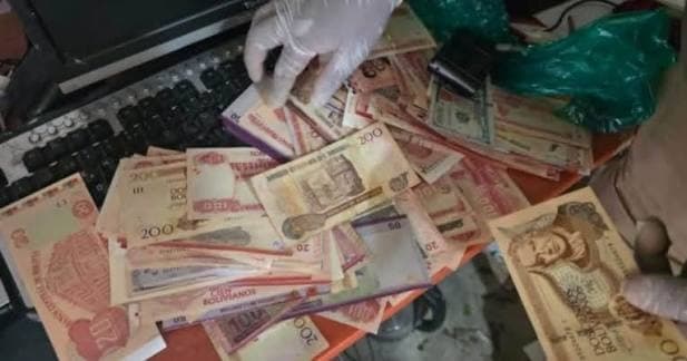 LA PAZ: INVESTIGAN A 20 PERSONAS POR RED DE DISTRIBUCIÓN DE BILLETES FALSOS