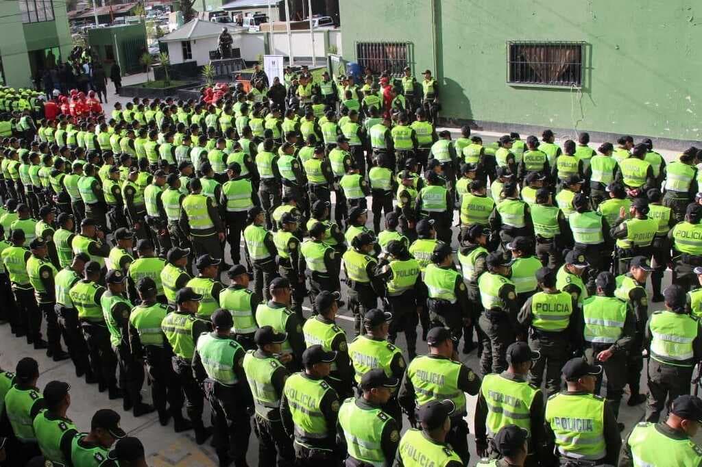 DESTINAN 10 NUEVOS EFECTIVOS POLICIALES A YAPACANÍ PARA REFORZAR LA SEGURIDAD