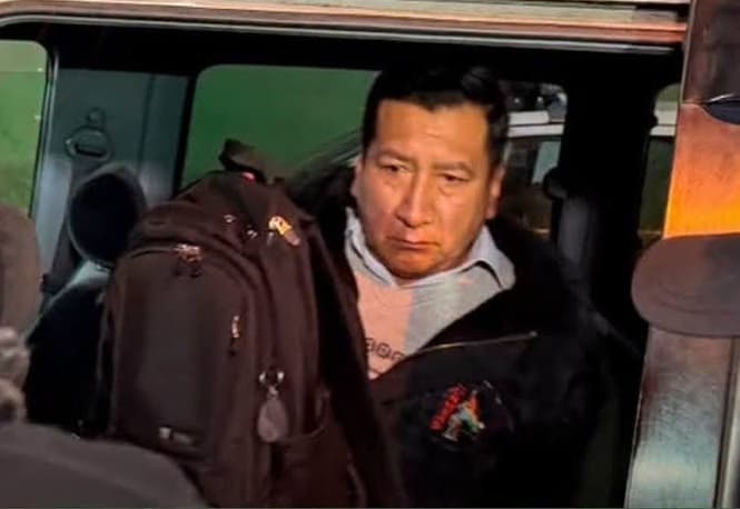 APREHENDEN AL EXDIPUTADO FREDDY MAMANI POR LA INVESTIGACIÓN DE LOS 53 DÍASBLOQUEOS