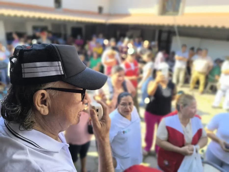 TRABAJADORES EN SALUD DEFIENDEN A «PIMPO» HURTADO ANTE CRÍTICAS DEL MUNICIPIO