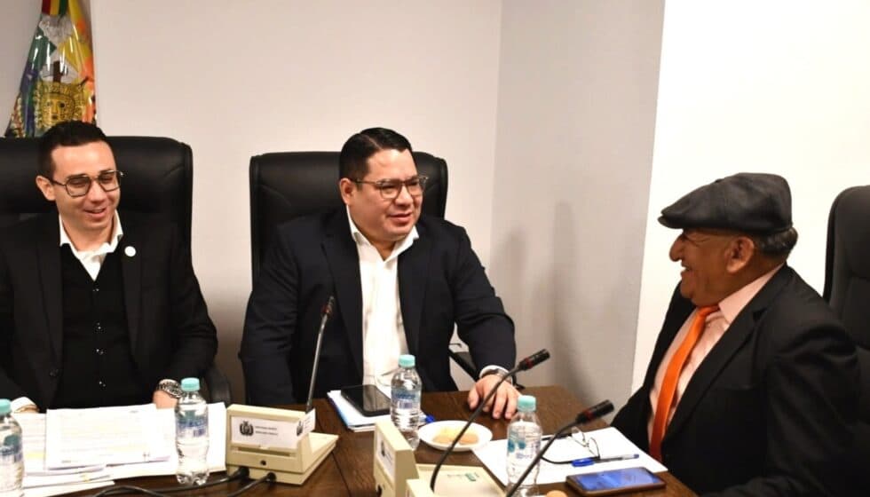ROGER MARIACA INFORMÓ A DIPUTADOS SOBRE LOS AVANCES DEL CASO «MALETAS»
