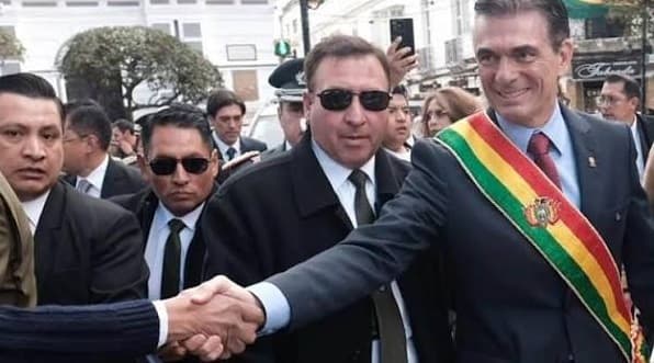 RODRIGO PAZ LLEGA A CHUQUISACA Y PREPARA REUNIÓN CON GOBERNADORES PARA ESTA TARDE
