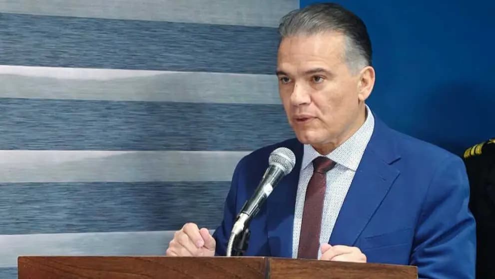 MINISTRO JUSTINIANO PLANTEA MANTENER EL ESTADO DE EXCEPCIÓN PARA GARANTIZAR LA NORMALIDAD