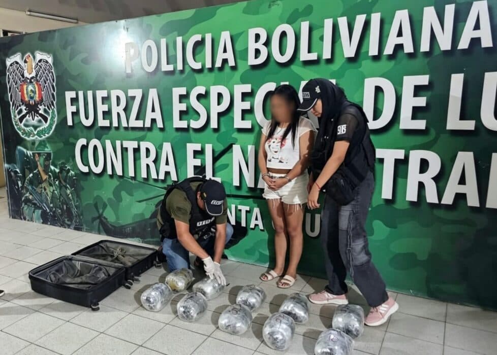 APREHENDEN A UNA MUJER CON 10,7 KILOS DE MARIHUANA QUE TENÍAN COMO DESTINO BRASIL