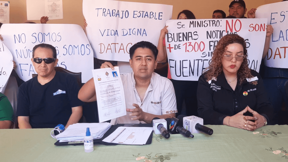 TRABAJADORES DE DATACOM EN EMERGENCIA POR POSIBLE DESVINCULACIÓN MASÍVA