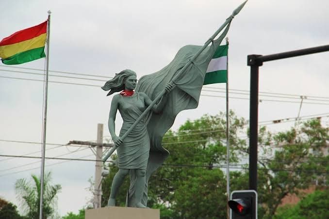 SANTA CRUZ CONMEMORA EL DÍA DE LA MUJER CRUCEÑA Y DESTACA SU LEGADO HISTÓRICO