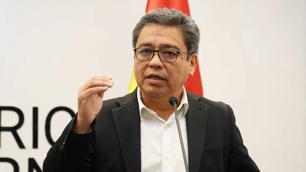 GÁLVEZ DENUNCIA PRESUNTOS SOBORNOS EN LA ELECCIÓN DE MARIACA COMO FISCAL GENERAL