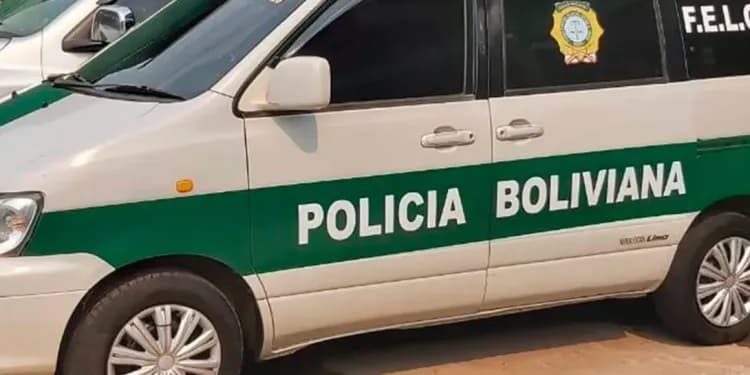 DELINCUENTES ROBAN EN DOS VIVIENDAS Y ESCAPAN TRAS SER DESCUBIERTOS EN EL PLAN TRES MIL