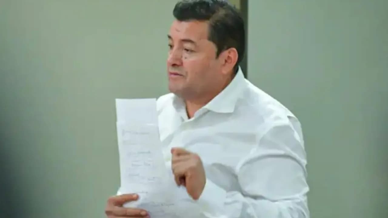 REPROGRAMAN PARA ESTE MARTES LA AUDIENCIA DE JOHNNY FERNÁNDEZ POR PRESUNTA MALVERSACIÓN