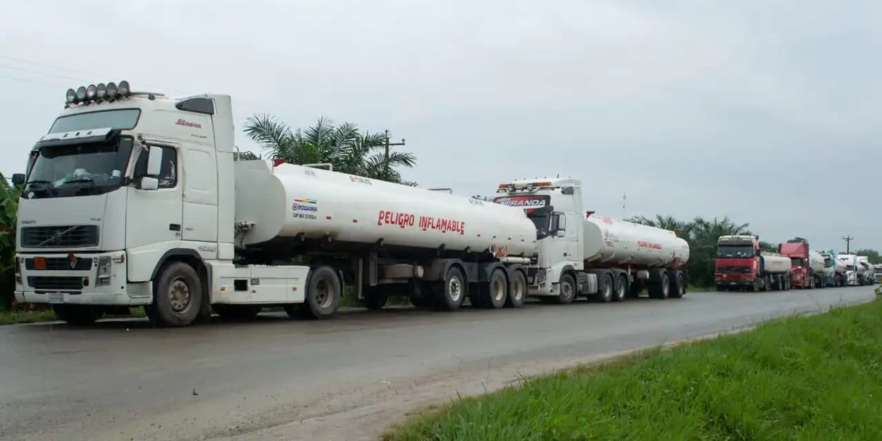 ALD ANUNCIA INGRESO INICIAL DE 100 CISTERNAS CON DIÉSEL A SANTA CRUZ