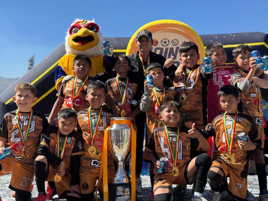 BOLIVIA 2022 SUB 9 CONQUISTA EL BRONCE