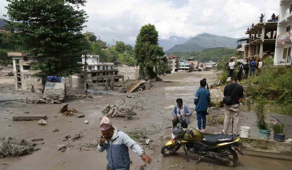 TRAGEDIA EN NEPAL: RIADA DEJA AL MENOS 98 MUERTOS Y CIENTOS DE DESAPARECIDOS