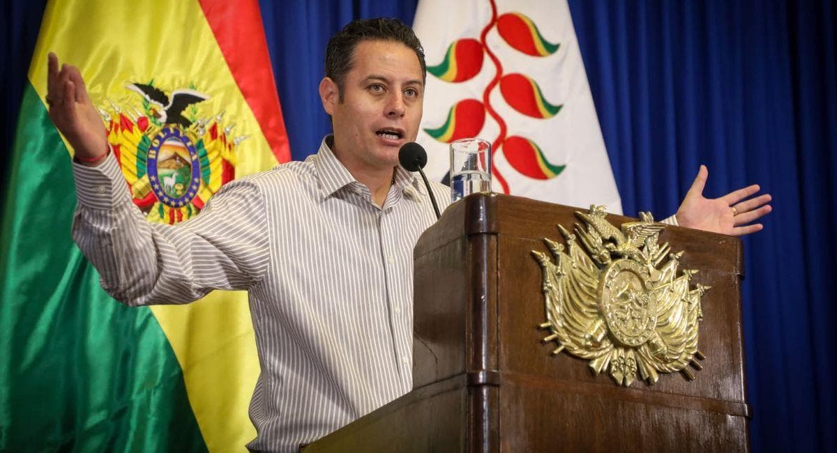 VICEPRESIDENTE EDMAND LARA RECHAZA PROYECTO DE LEY “ANTIBLOQUEOS”: “BUSCA ENCARCELAR INOCENTES Y GOBERNAR POR DECRETO”