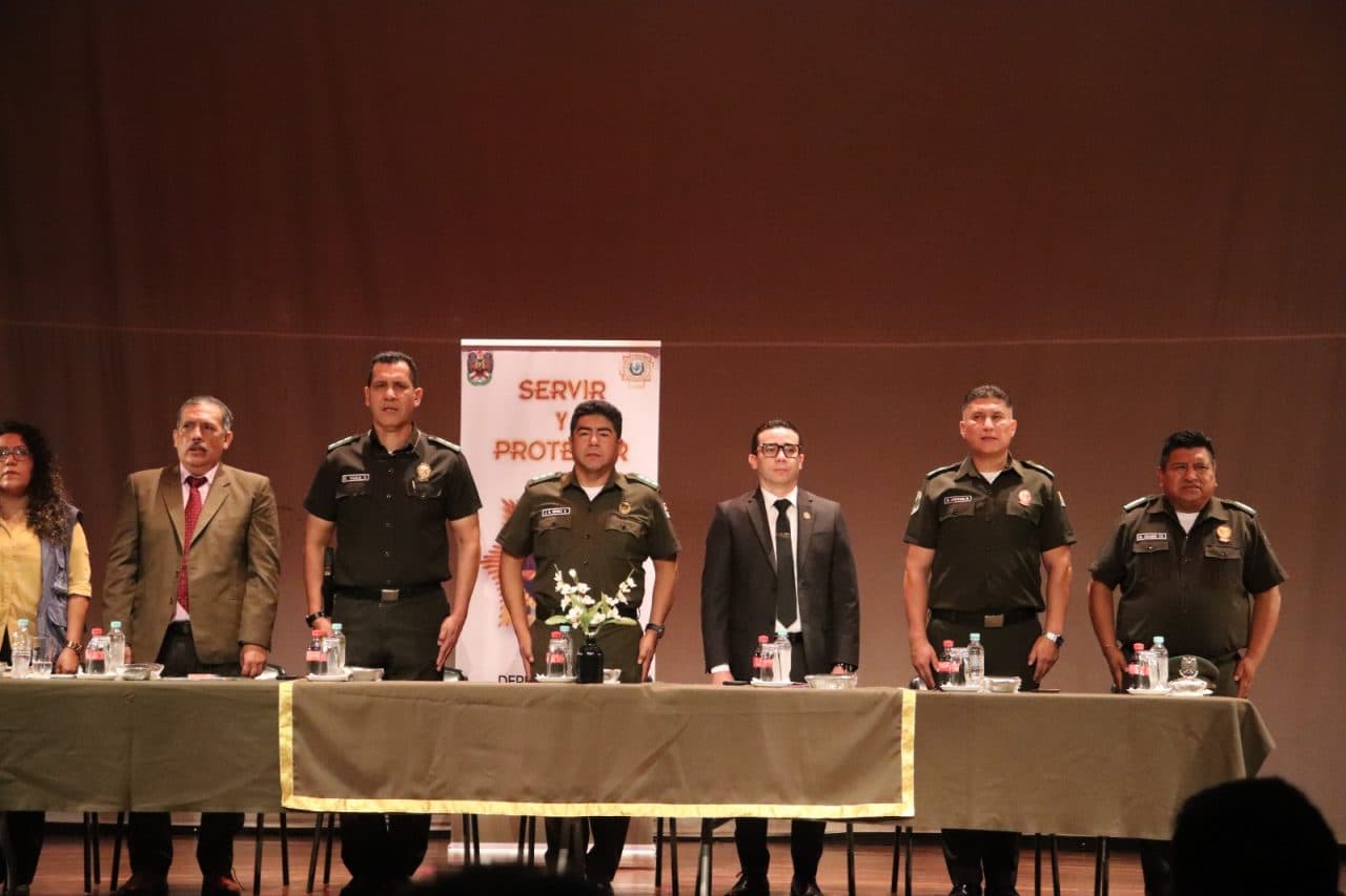 FISCAL DEPARTAMENTAL REFUERZA LA COLABORACIÓN INSTITUCIONAL EN DERECHOS HUMANOS CON LA POLICÍA BOLIVIANA