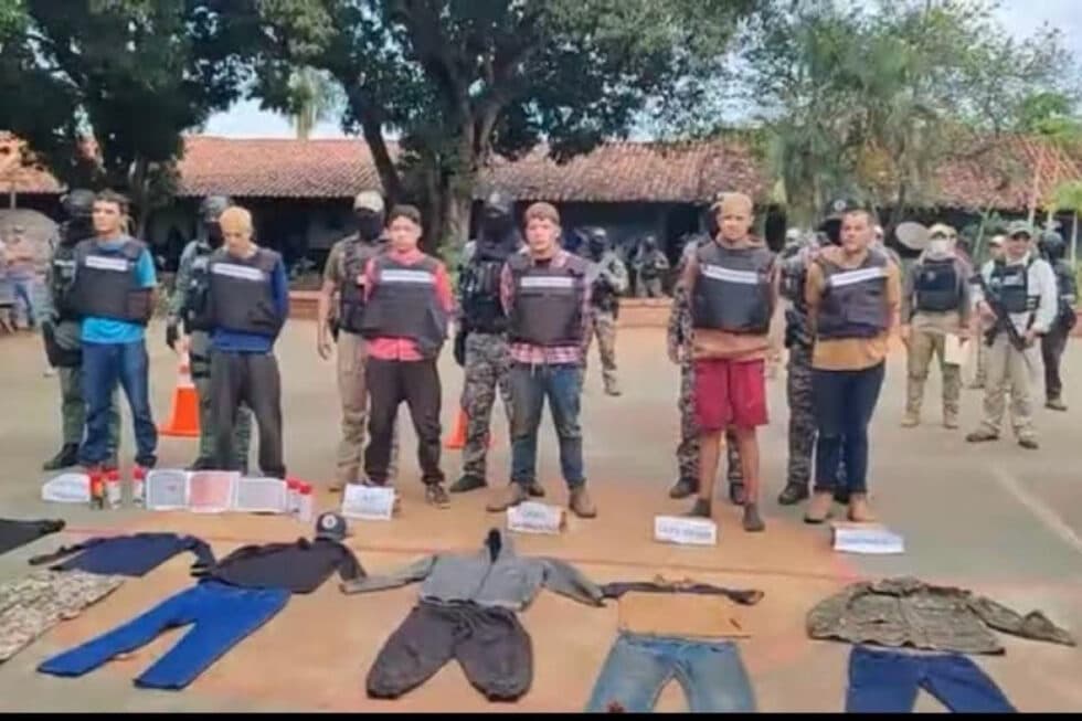 POLICÍA ASEGURA QUE DESARTICULÓ CÉLULA CRIMINAL TRAS ASESINATOS EN SAN IGNACIO