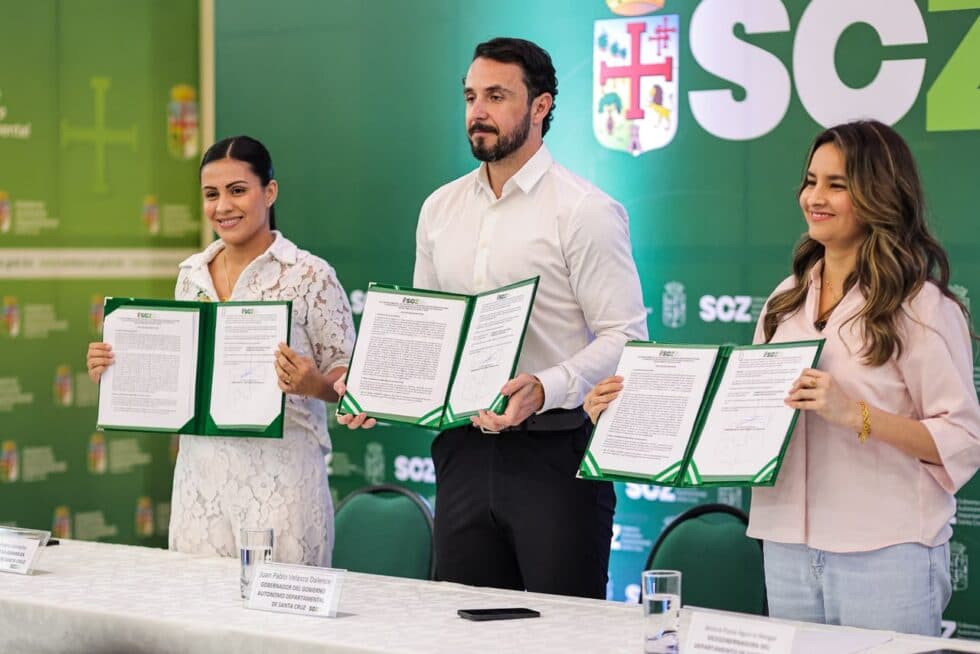 GOBERNACIÓN PROMULGA LA LEY ANTIBLOQUEOS EN SANTA CRUZ