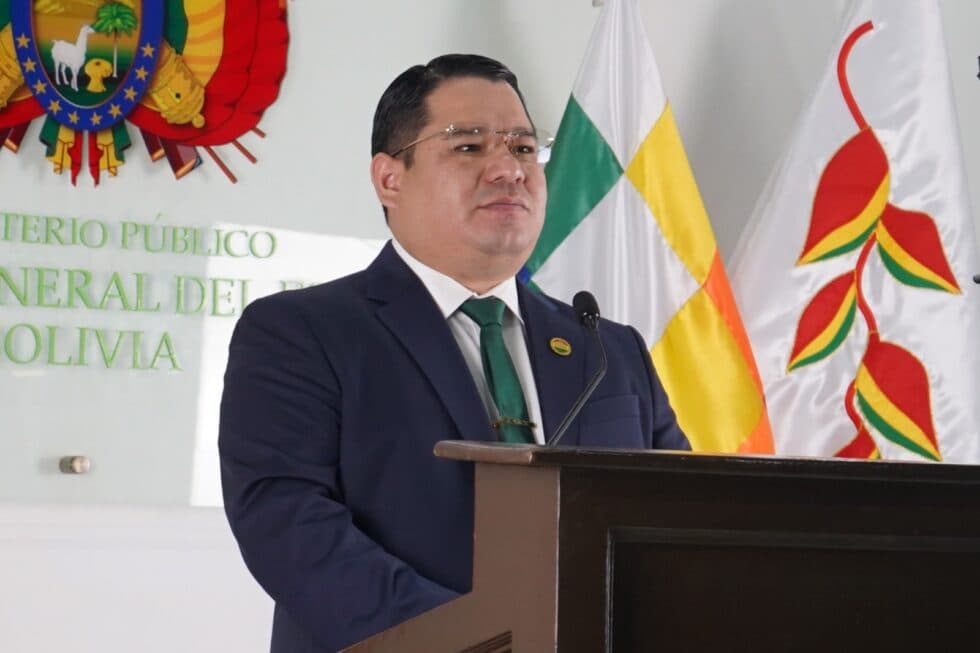 FISCAL GENERAL CONVOCA A SUMAR FUERZAS CON EL MINISTERIO DE GOBIERNO Y LA POLICÍA NACIONAL ANTE LA VIOLENCIA CRIMINAL EN BOLIVIA