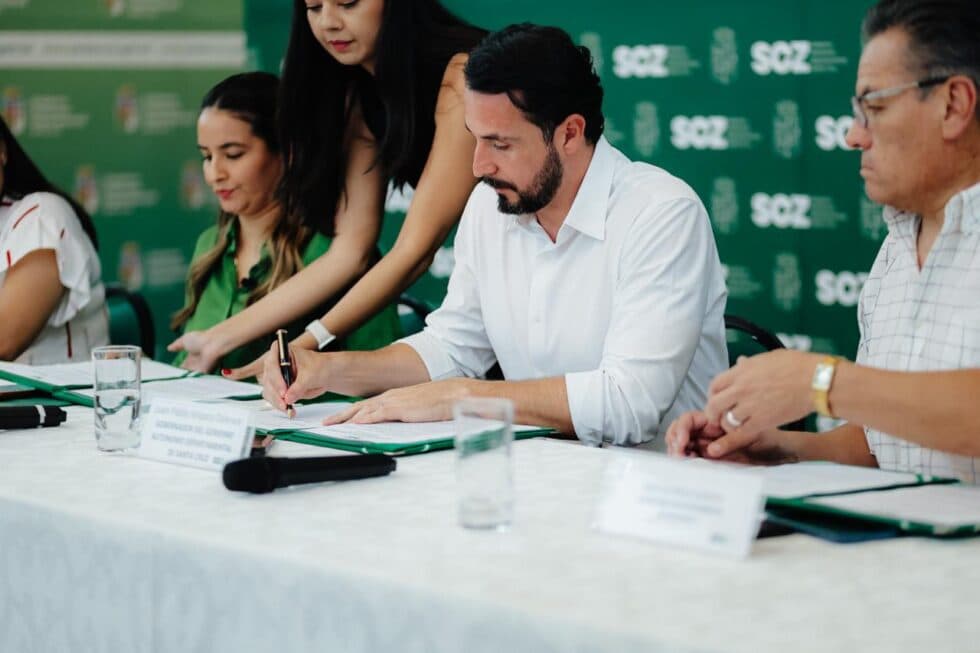 GOBERNACIÓN DE SANTA CRUZ PROMULGA POA 2027 POR BS 1.463 MILLONES Y PRIORIZA SALUD Y SECTORES VULNERABLES
