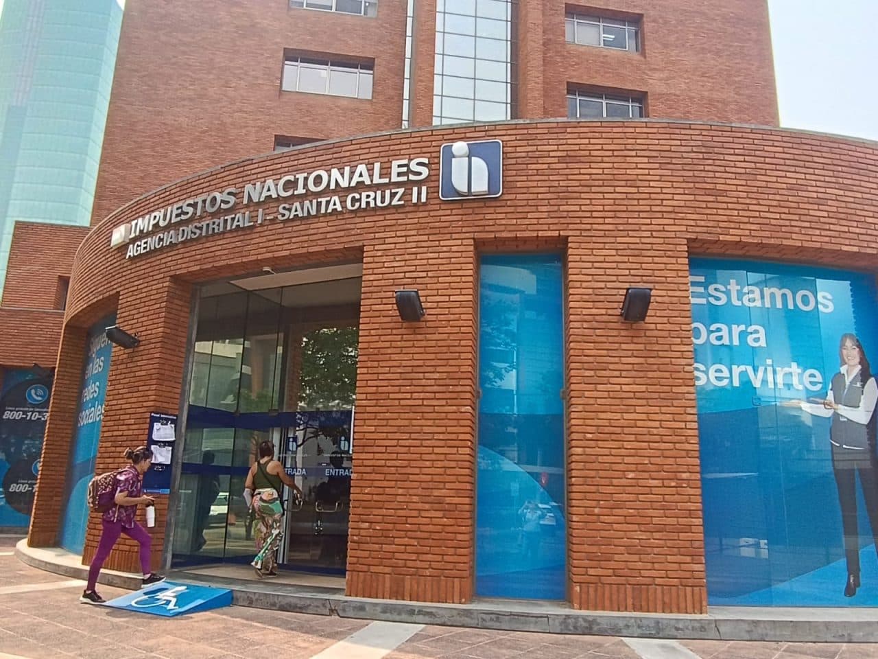 AGENCIA TRIBUTARIA CRUCEÑA ATENDIÓ MÁS DE 255.461 CONSULTAS TRIBUTARIAS EN OCHO AÑOS