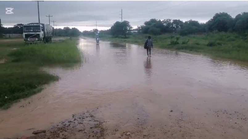 COTOCA INUNDADA POR DOS DÍAS DE LLUVIAS