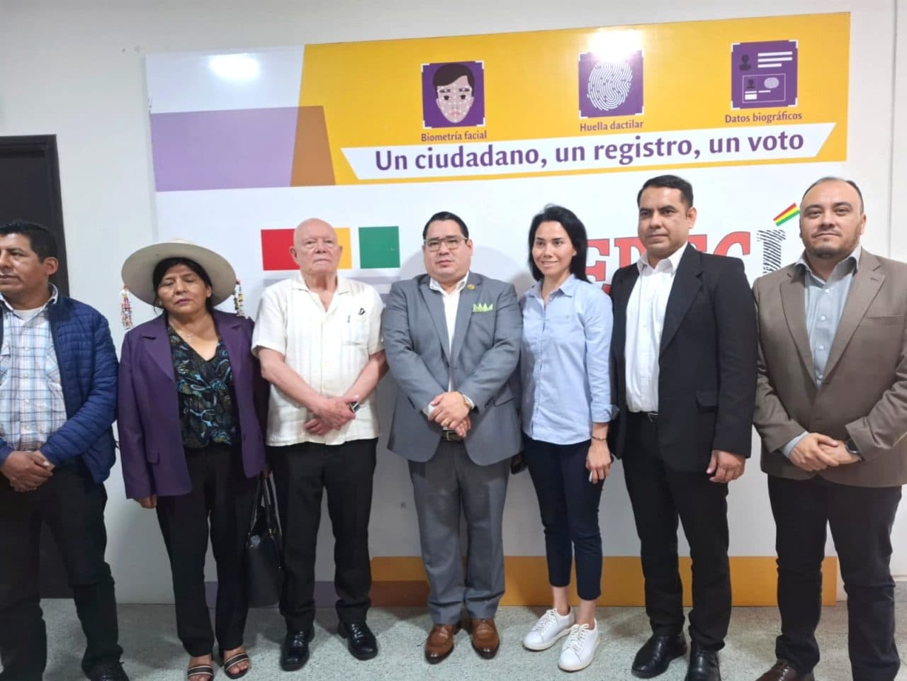 FISCAL GENERAL PARTICIPA DE SALA PLENA DEL TSE Y ANUNCIA EL TRABAJO ININTERRUMPIDO DURANTE LAS ELECCIONES