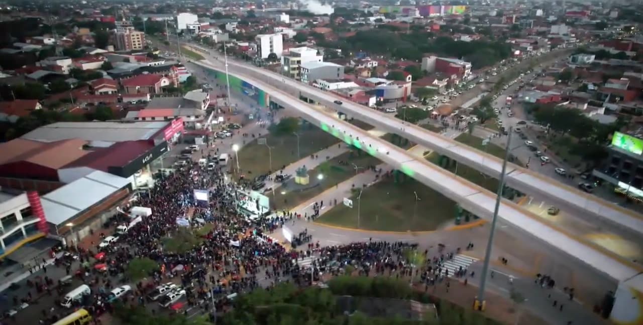 JHONNY FERNÁNDEZ INAUGURA EL VIADUCTO DEL CUARTO ANILLO AVENIDA VIRGEN DE COTOCA