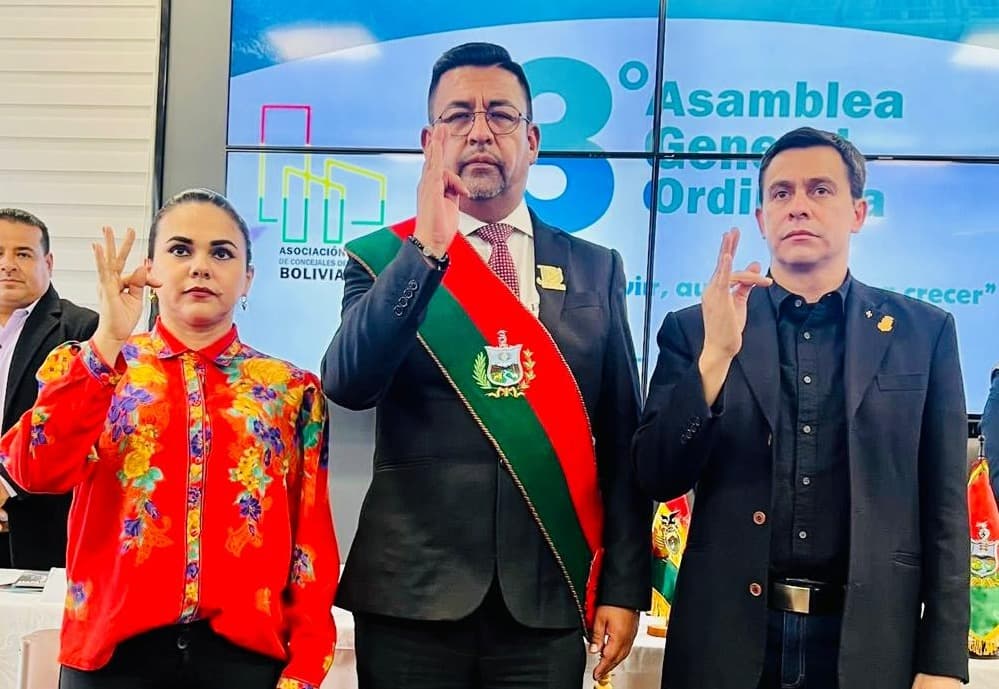 CONCEJAL JOSÉ ALBERTI ES ELEGIDO VICEPRESIDENTE DE LA ASOCIACIÓN DE CONCEJALES DE BOLIVIA