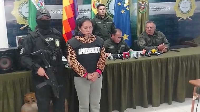 DETIENEN A MUJER POR ALQUILAR VEHÍCULO UTILIZADO EN ROBO DE CAJA FUERTE