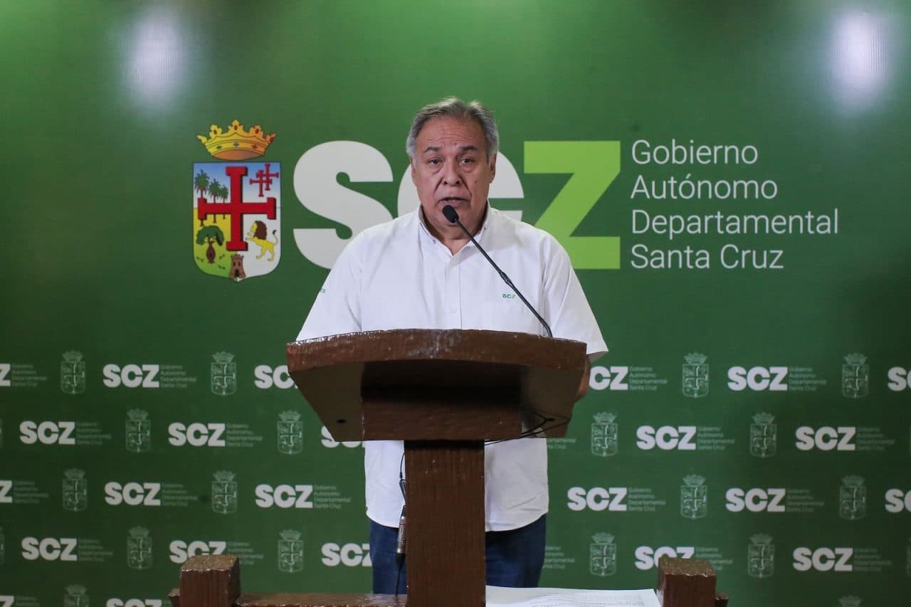 SEDES BUSCA LEVANTAR PARO DE SALUD