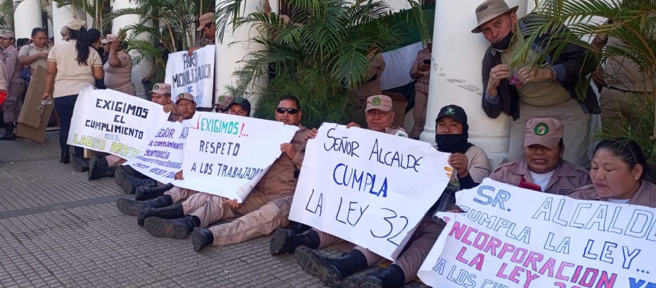 CONTINÚA EL PARO DE LOS GENDARMES, EXIGEN QUE SE CUMPLA EL LAUDO ARBITRAL