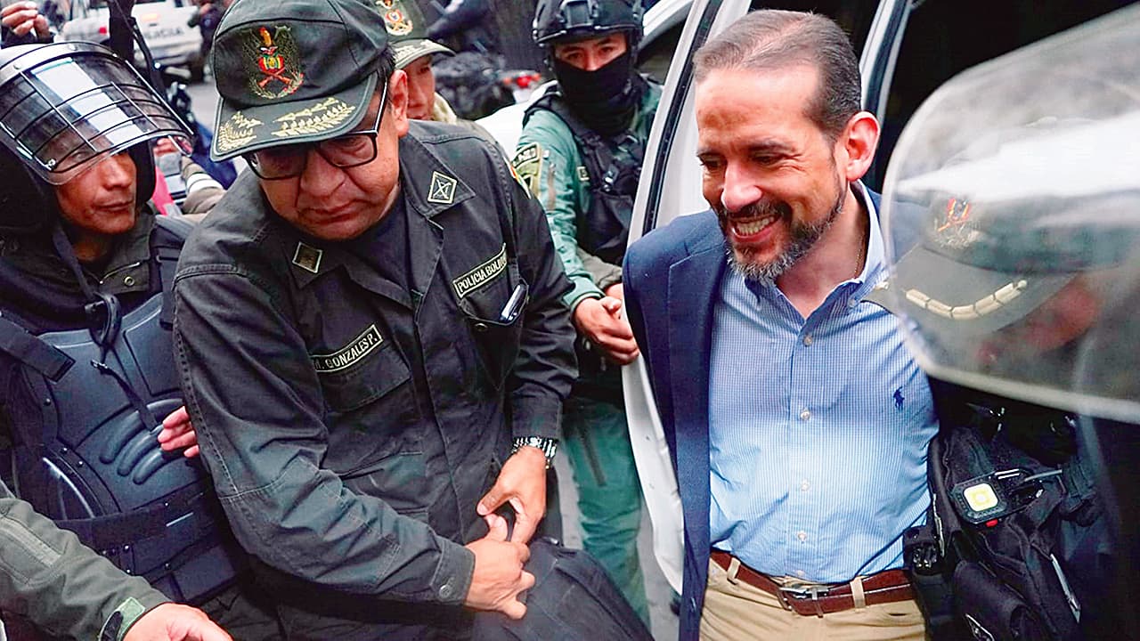 CAMACHO ANUNCIA PRONTO REGRESO A SANTA CRUZ TRAS DECISIÓN JUDICIAL