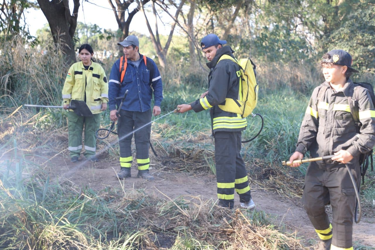 GOBERNACIÓN CAPACITA A BOMBEROS VOLUNTARIOS PARA MITIGAR ENCENDIDOS