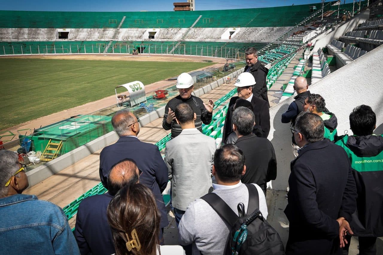 ESTADIO TAHUICHI: CONMEBOL, FBF Y GOBERNACIÓN VERIFICAN PROGRESO DE OBRAS