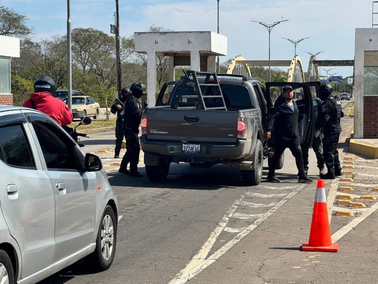 FELCN INTENSIFICA OPERATIVOS PREVENTIVOS EN SANTA CRUZ