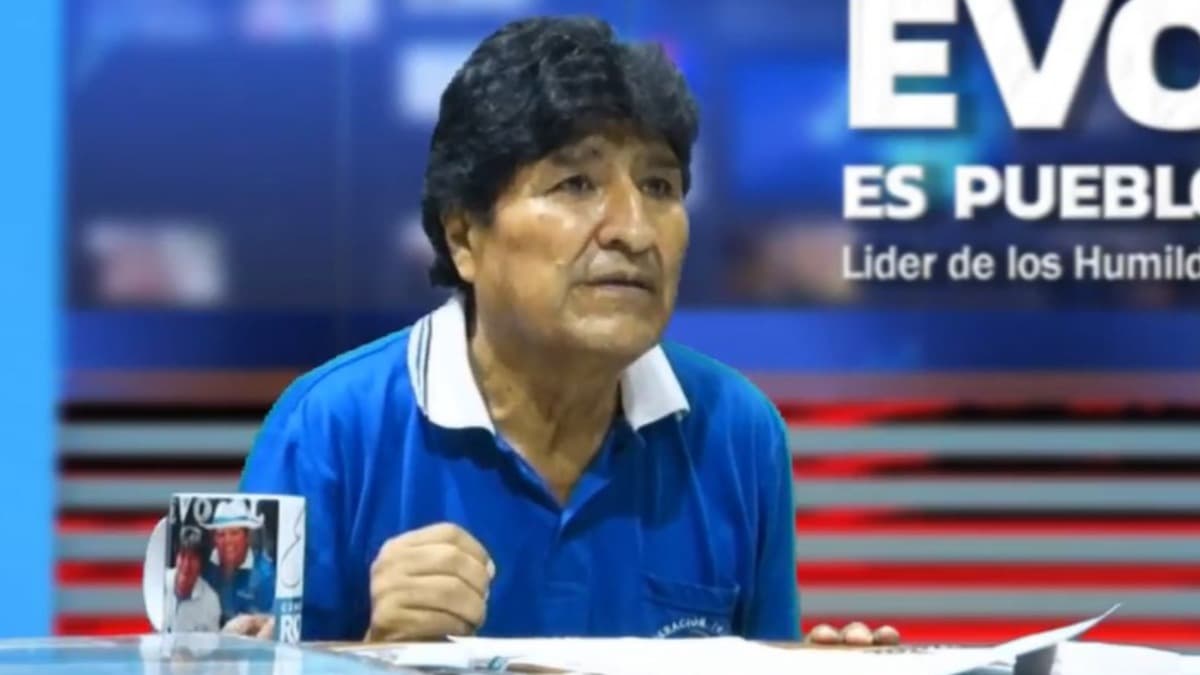 EVO PIDE A SUS LEGISLADORES INICIAR JUICIO CONTRA EL GOBIERNO