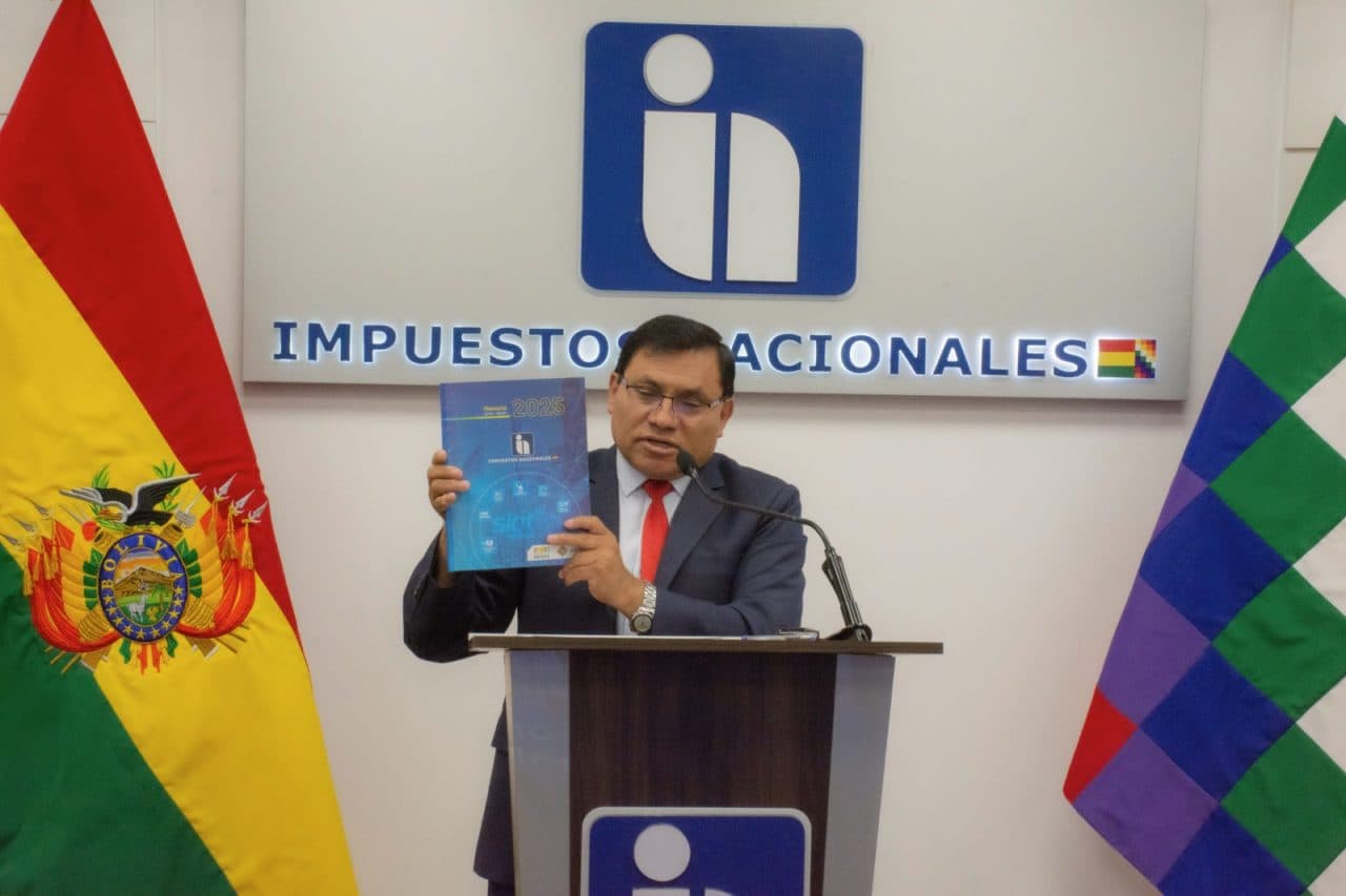 RECAUDACIÓN CRECE 18,7% HASTA AGOSTO DE 2025 GRACIAS AL SIAT EN LÍNEA