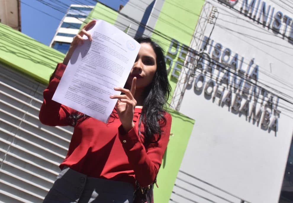 BRENDA LAFUENTE SOLICITA A LA FISCALÍA ALERTA MIGRATORIA CONTRA EL PRESIDENTE ARCE