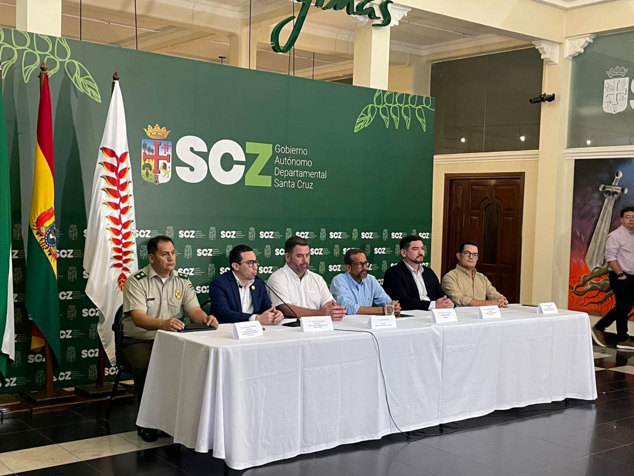 FISCALÍA COORDINAN MEDIDAS PARA FRENAR AVASALLAMIENTOS EN SANTA CRUZ
