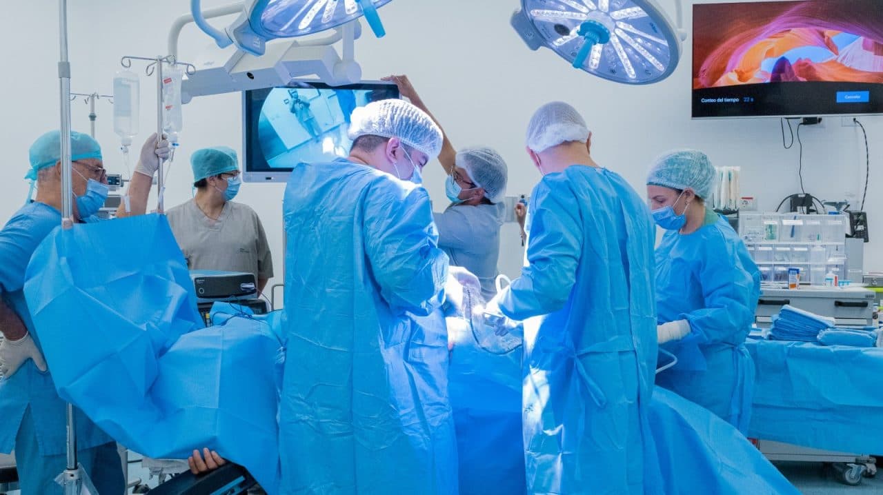 CLÍNICA «LAS AMERICAS» REALIZA SU PRIMER TRASPLANTE RENAL