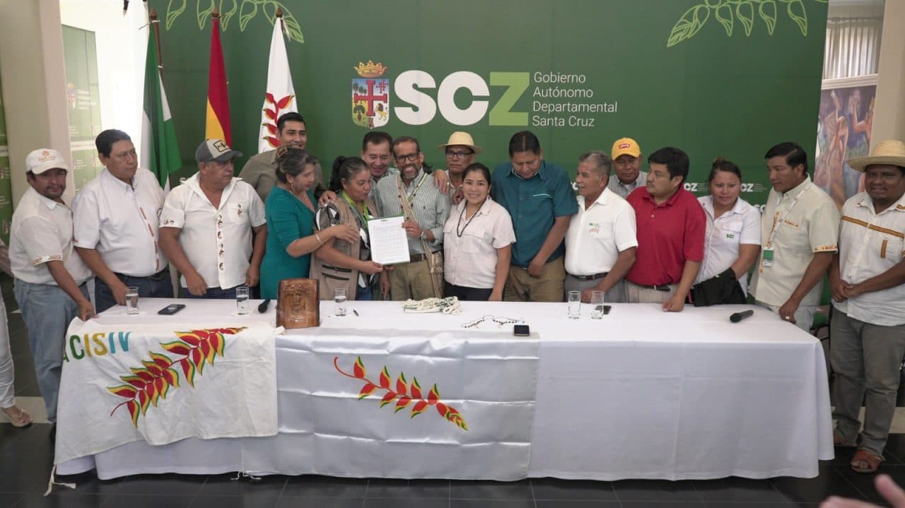 GOBERNADOR CAMACHO REGLAMENTA LA LEY 50 A FAVOR DE LOS PUEBLOS INDÍGENAS
