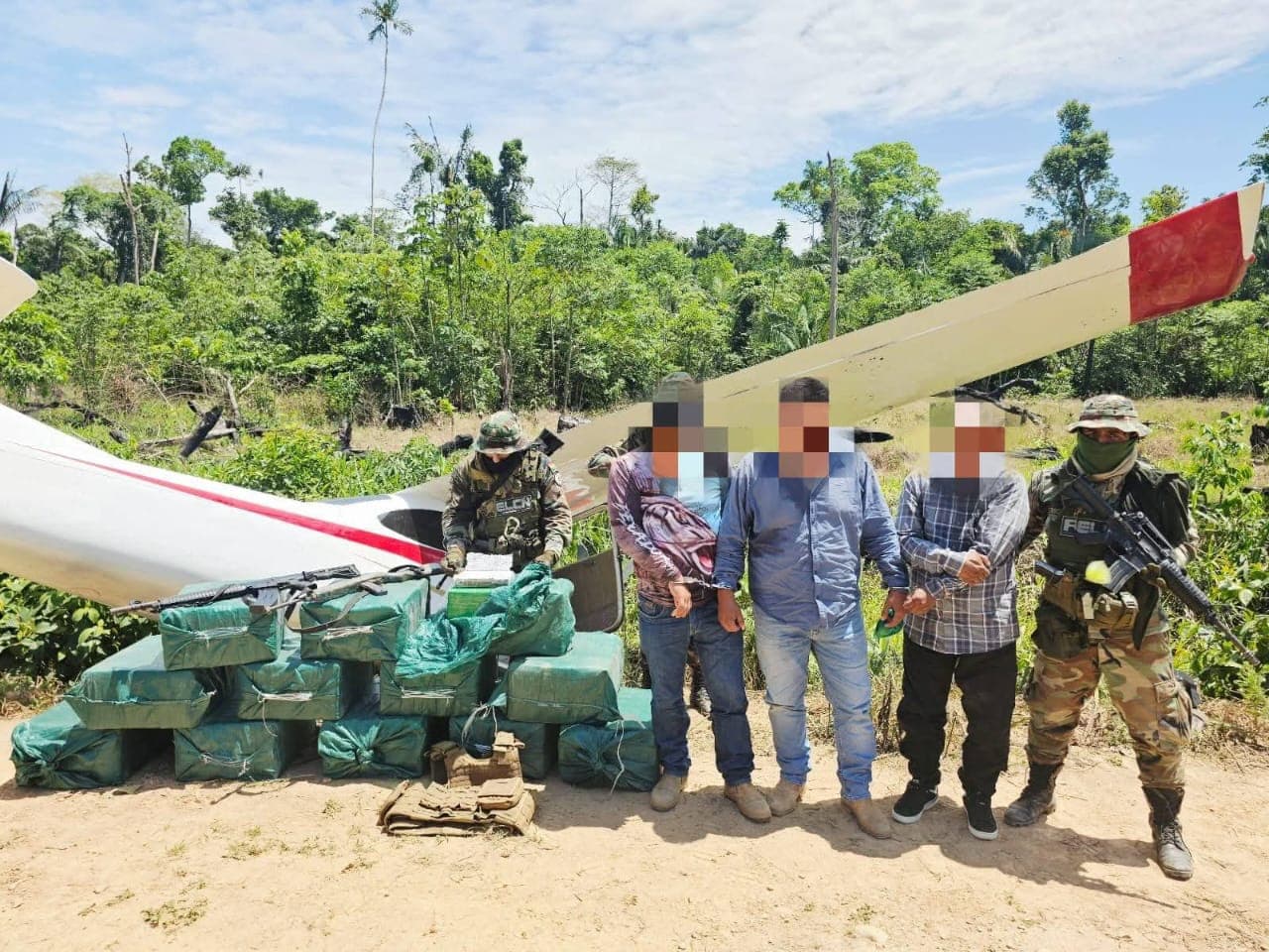 UMOPAR INTERCEPTA AVIONETA CON 30 KILOS DE DROGA EN OPERATIVO EN VILLA TUNARI