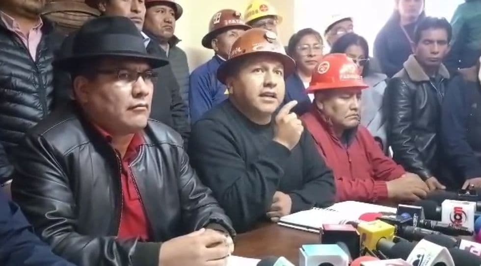 COB DECLARA ESTADO DE EMERGENCIA Y PIDE DIÁLOGO CON EL GOBIERNO