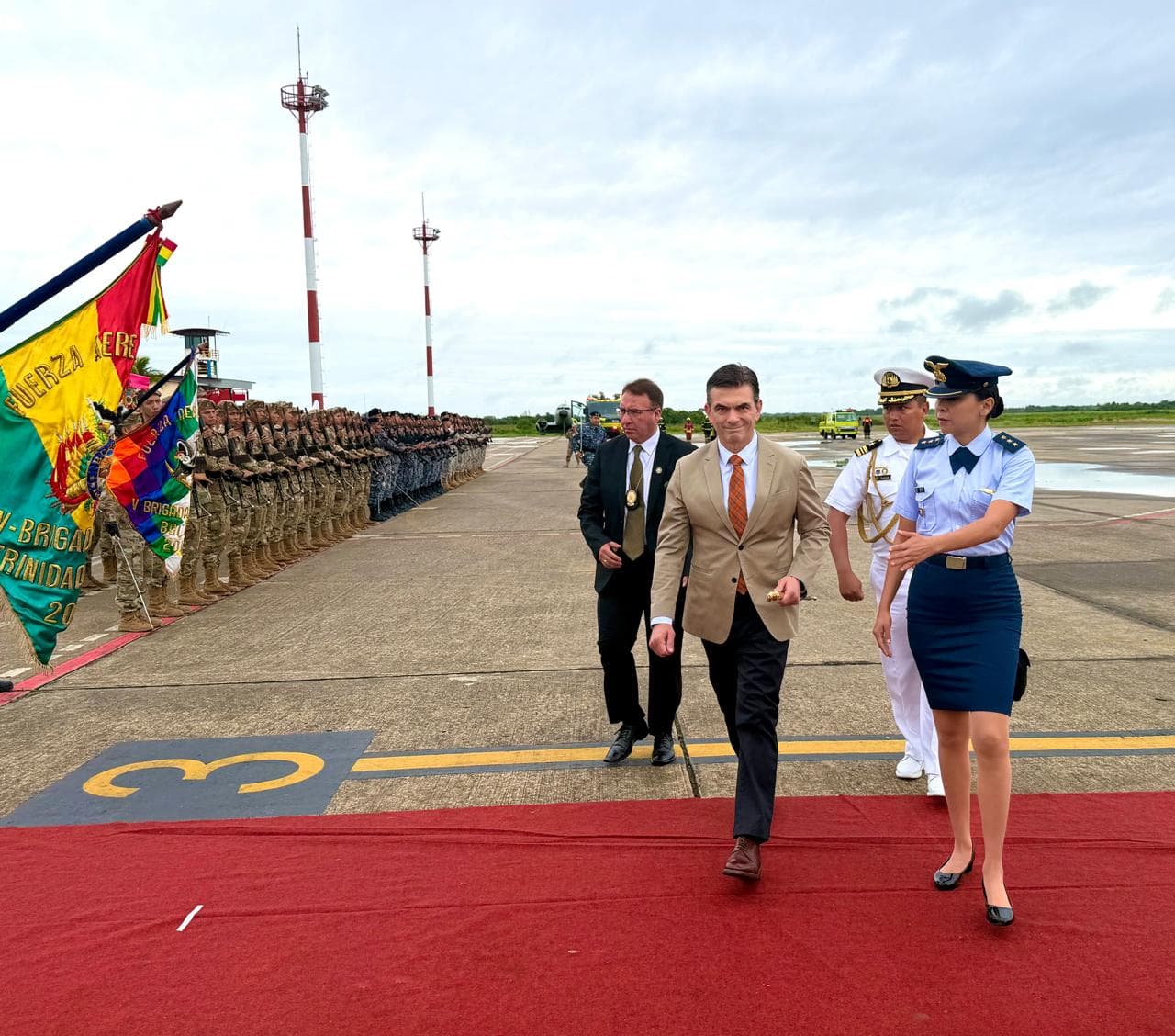 PRESIDENTE PAZ DESTACA UNIDAD NACIONAL EN EL 183 ANIVERSARIO DEL BENI