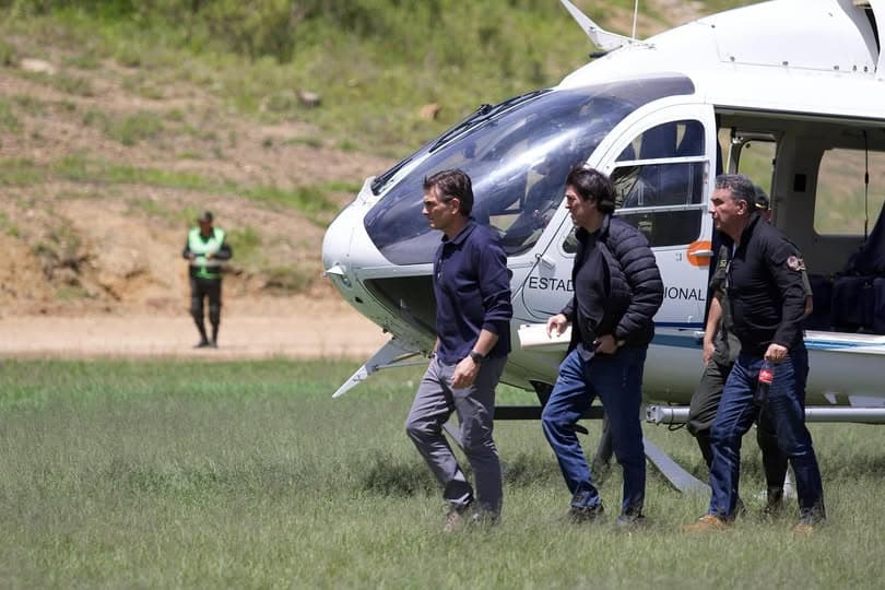 RODRIGO PAZ LLEGA A SAMAIPATA Y ANUNCIA AYUDA INTERNACIONAL PARA ACHIRA