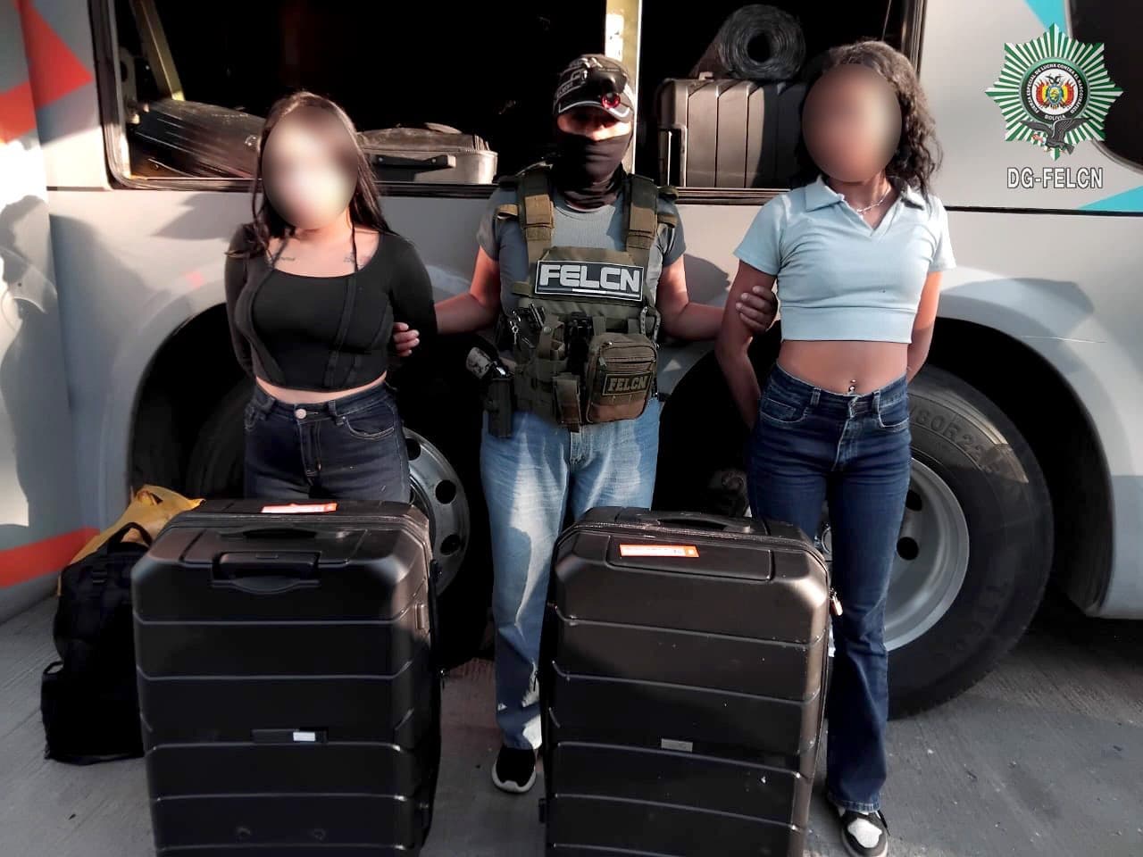 DOS BRASILEÑAS DETENIDAS EN PUERTO QUIJARRO CON 16 PAQUETES DE MARIHUANA