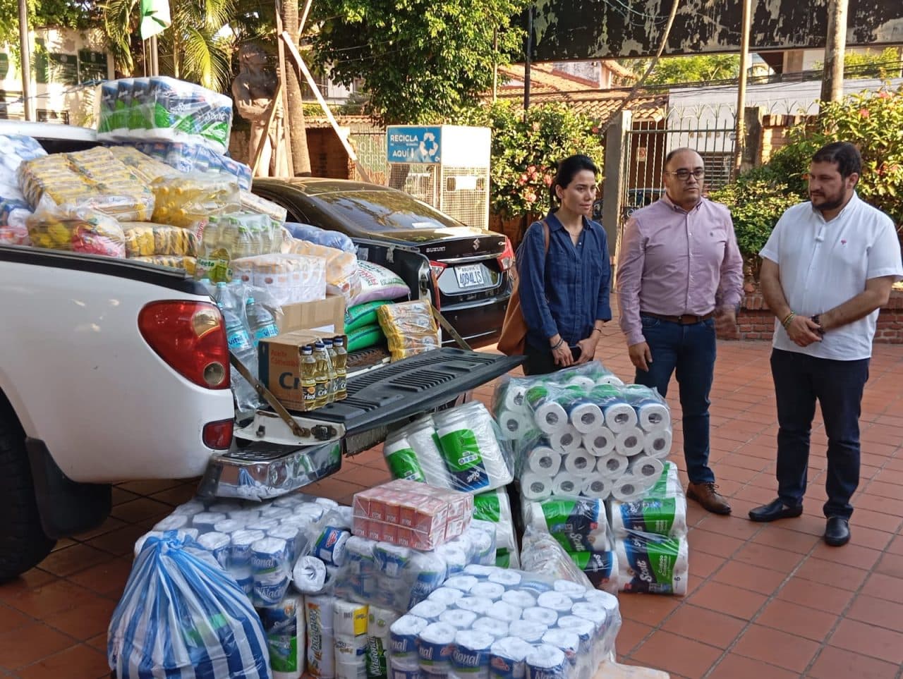 TSE ENTREGA AYUDA HUMANITARIA A FAMILIAS DAMNIFICADAS DE SAMAIPATA Y ACHIRA