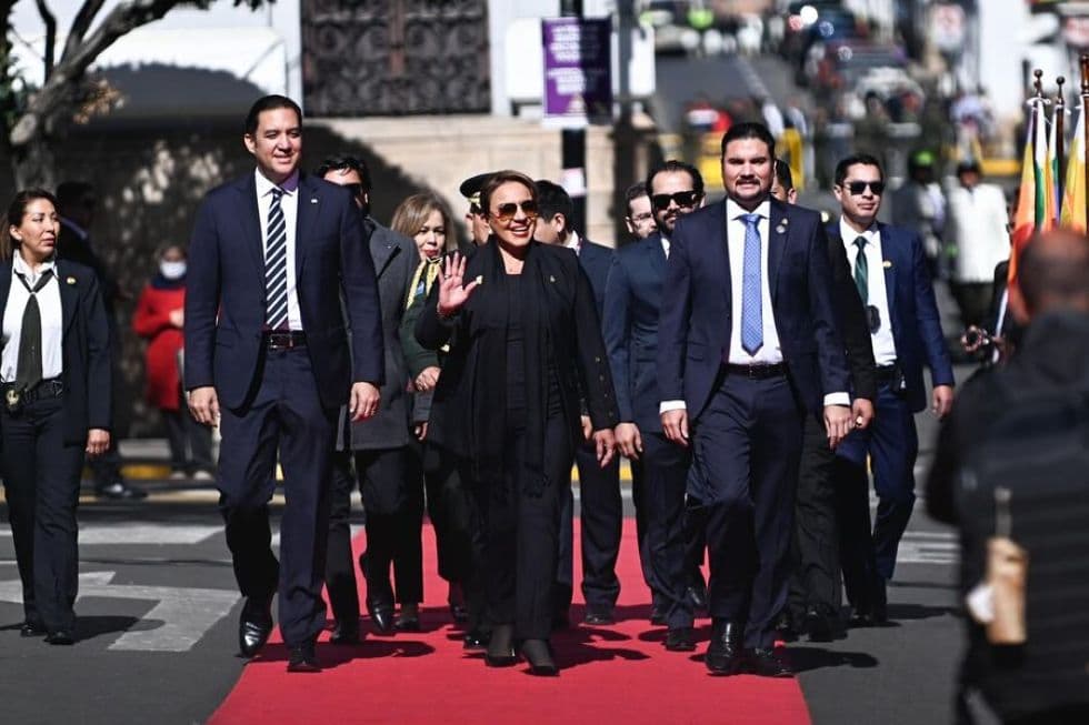 BOLIVIA RECIBE A DELEGACIONES INTERNACIONALES EN VÍSPERAS DE LA POSESIÓN DE RODRIGO PAZ